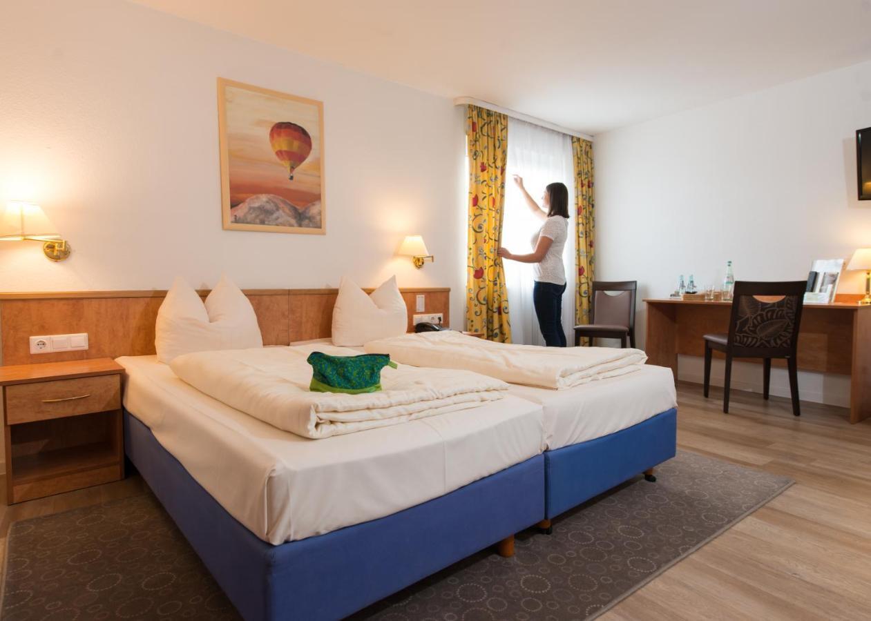 Hotel Ebnet Mutterstadt Exterior photo